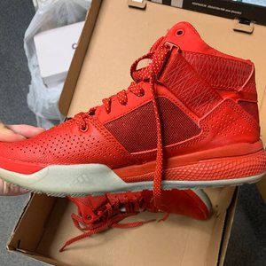 Adidas: Derrick Rose